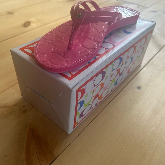 Coach hot pink flip flop never been worn in box. - Picture 2 of 5